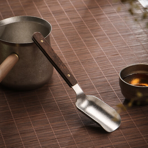 Have some pure titanium tea spoon, divide the tea spoon into titanium tea, and drink tea with tea shovel. Metal tea shovel. Tea ceremony accessories. Kung Fu tea set. Upgraded crystal. Ebony tea spoon + ebony tea clip.
