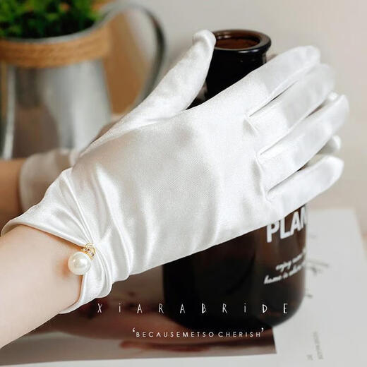 New French Hepburn style short pearl satin bridal gloves personalized white gloves princess style photo props white satin beads * 1 pair
