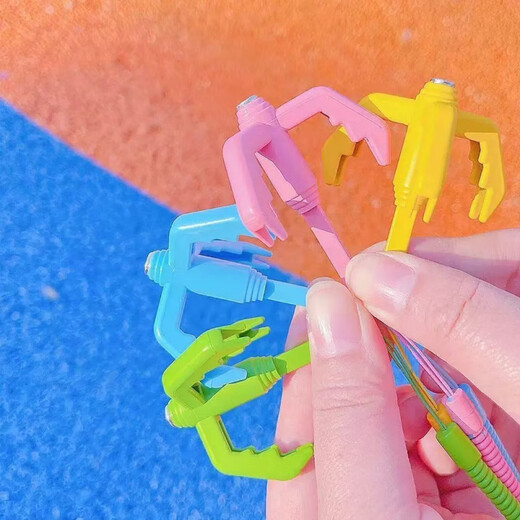 
Zhike Danzi hook claw spring hook claw internet celebrity small toy props birthday gift children's unzipping toy plastic claws blue high-sex spring hook [one package Danzi hook [retractable magnetic suction]