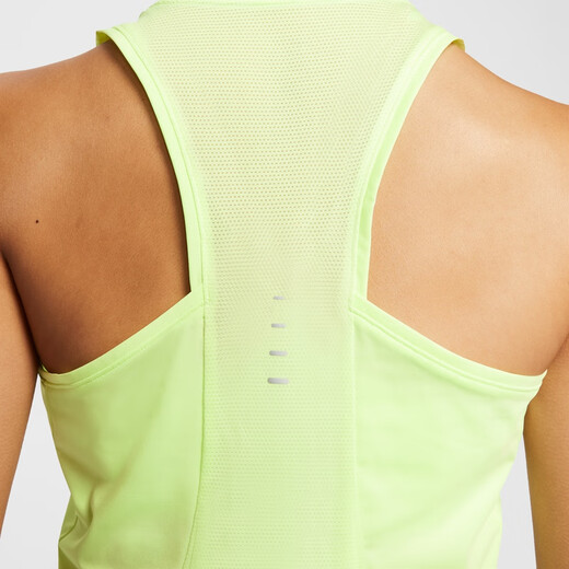 耐克女子速干跑步背心秋季反光透气NIKE SWIFT DRI-FIT HQ0621 701微黄绿/银 M