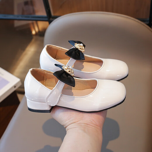 Xianxiyi girls' fashionable princess shoes soft sole anti-slip new style small leather V9903 beige 27 16.5cm