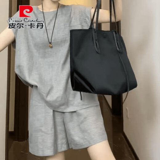 Pierre Cardin Small Fashion Casual Anzug 2025 Sommer Europäer Lose große Frauen-Shorts tragen einen kompletten Set Grau 2xl [Empfohlen 130-150 Jin [Jin entspricht 0,5 kg]]