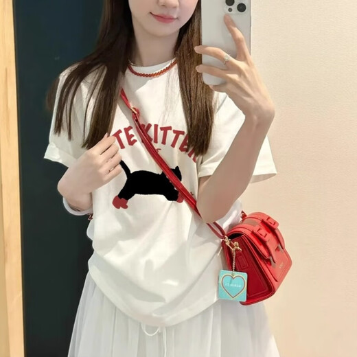 
Lugeli Hong Kong style retro loose short-sleeved T-shirt for women in spring and summer new fashion brand pure cotton slim casual and versatile half-sleeved top Black cat T-shirt L [recommended 100 Jin [Jin equals 0.5 kg]-120 Jin [Jin equals 0.5 kg]]
