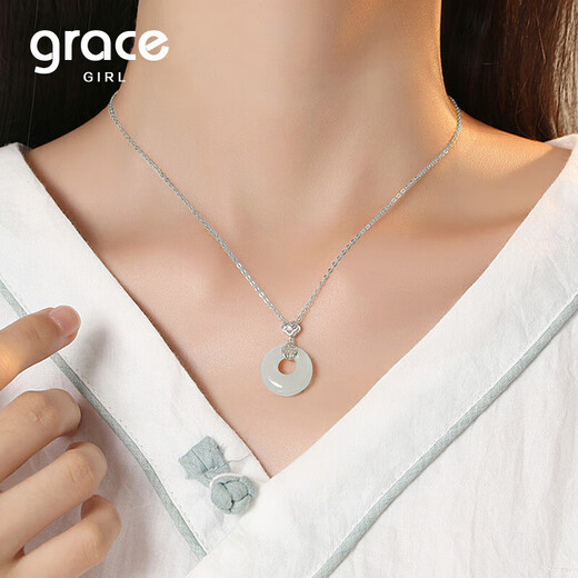 Grace Girl platinum necklace with auspicious clouds and blessings, a safe buckle, white chalcedony pendant, a high-end birthday gift for my wife, platinum auspicious clouds, blessings, and a safe buckle.