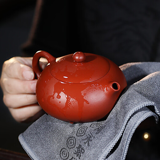 Centenary Liyong Yixing purple sand pot pure handmade raw ore Dahongpao flat Xishi pot Kung Fu tea set 185ml