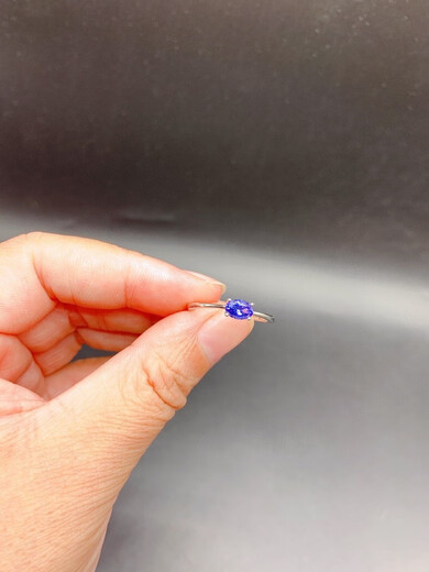 Hunter 925 silver platinum-plated four-claw simple horizontal inlaid natural tanzanite ring creative versatile open ring