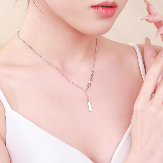 CHINA GOLD PT950 signed platinum chain clavicle chain as a birthday gift for my girlfriend and wife, weighing about 7.5g (refund more for less)