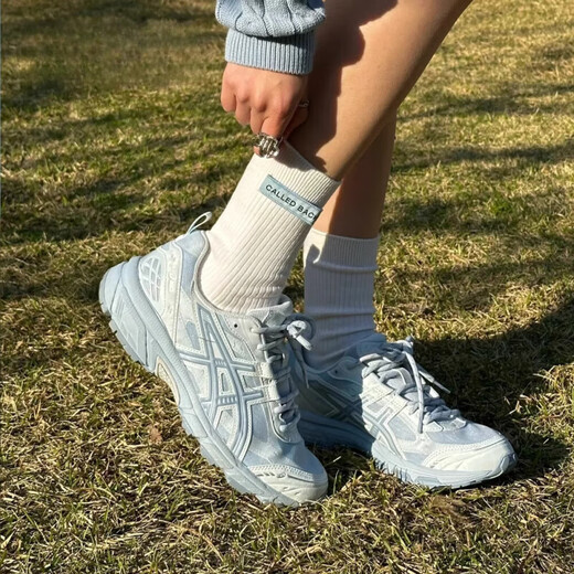 Asics Gel-Nunobiki Модная универсальная мужская обувь с низкой вершиной спортивна женская повседневная обувь 1203A597-100 лебедей белый кружевной стиль 36