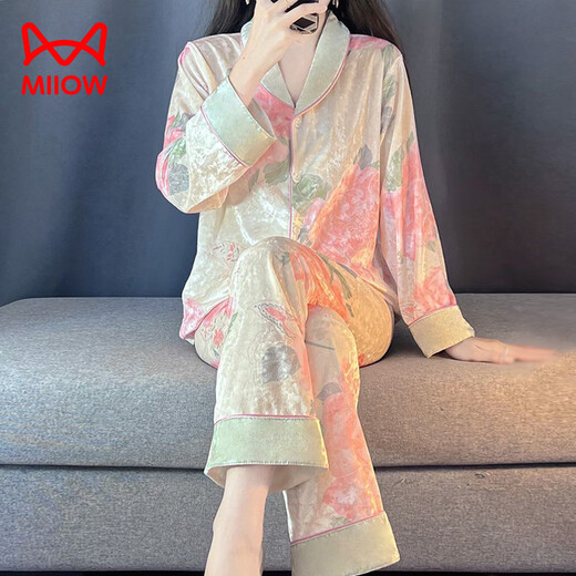 Catman (Miiow) Pajamas pour les femmes au printemps, automne et hiver en velours or long à manches longues minces velvet 2025 Nouveaux vêtements de maison de luxe légers floraux 6167 # rose [rose grand amour] 2xl [recommandé 140-160jin [Jin équivaut à 0,5 kg] usure]