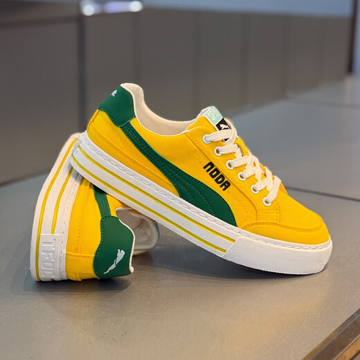 Diggorl Light Luxury Brand Herrenschuhe 2025 Sommer Neue Leinwandschuhe Sport schöpferische Schuhe atmungsaktive weiche Sohleschuhe Männer Weiß Rot 39 (Standard Lederschuhgröße)
