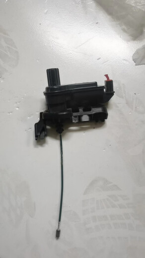 
Yu Nian Xi Shaoan is suitable for Shanghai Volkswagen ID4ID3ID6 parking brake actuator rear pump motor 1EA9272
