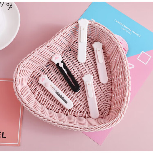 Cute utility knife, girlish mini paper knife, portable knife, small handmade knife, express delivery tool, cute cat claw stationery knife, 3 pieces