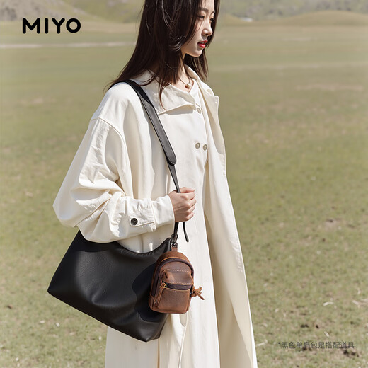 
Miyo genuine leather car key bag 2025 new mini storage pendant headphones lipstick small hanging bag head layer cowhide cowhide wallet Crazy horse brown [send deer lanyard]
