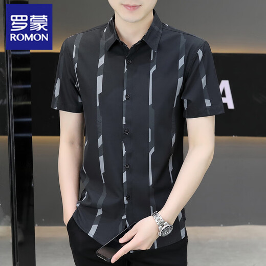 Romon Neues 2025 Sommer-Männer mit kurzem Ärmeln trendy hübsches Eis Seidenzoll Kleidung Dünnes kühles Hemd 7027 Black M 90-110Jin [Jin ist 0,5 kg]