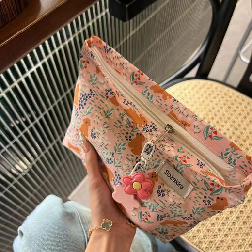 JD Logistics Cute puppy cosmetic bag Japanese style ins simple portable large capacity toiletry bag clutch bag garden puppy without pendants
