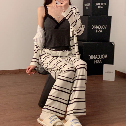 Coloridas gemas Pajamas de seda de hielo Mujeres Estilo coreano Sostante de manga larga Set de tres piezas Ropa para el hogar Guangzhou 13th Line KKH-12397 185 XXL