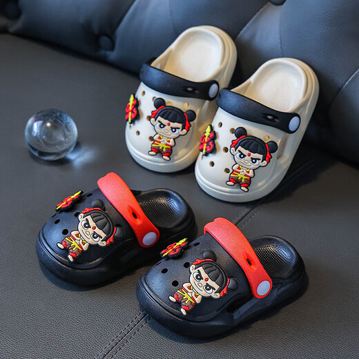 Chaussures de trou pour enfants de Nezha Slippers pour garçons en été Nouveau dessin animé Bébé intérieur sans glissement portant des chaussures d'orteil sandales kaki couleur 28 -29 taille [longueur intérieure 17cm]