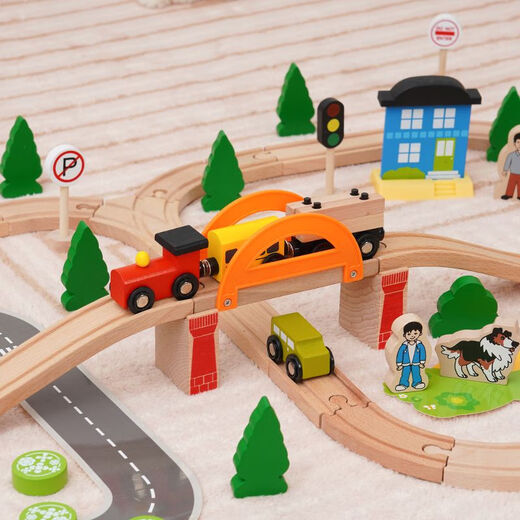 Holz kleiner Zug Hape Track Set Magnetic Lokomotive 3-5-7 Jahre alte Jungen Bausteine ​​Kinderspielzeug Brio Wild Animal Tracks Elektroauto