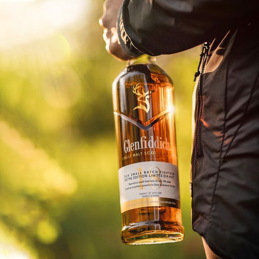 Glenfiddich sous licence Glenfiddich Single Malt Whisky importé Scotland Glenfiddich 18 ans