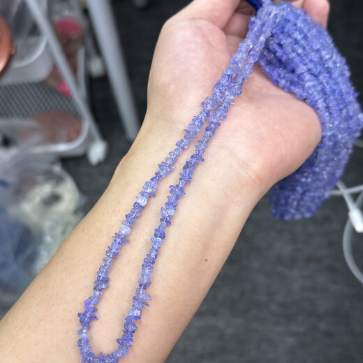 LZJV天然坦桑石不定形原石碎石DIY配珠半成品项链手链印度进口 3-5mm 1条 40cm