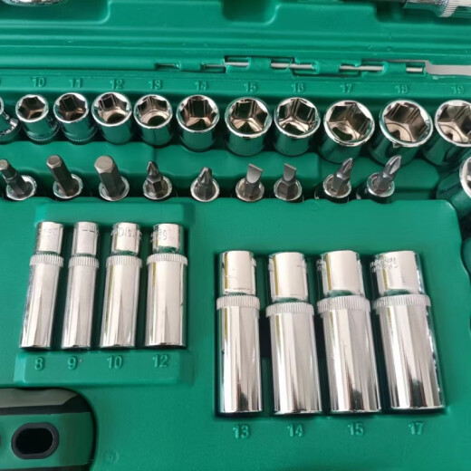 安俊晟121汽修工具套装工具箱修车工具大全套筒全套扳手工具套装 12172齿维修工具