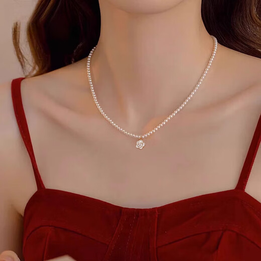 Fat Donglai's same style Shijia pearl pendant necklace light luxury niche camellia clavicle chain female sense 2025 new style with white camellia necklace