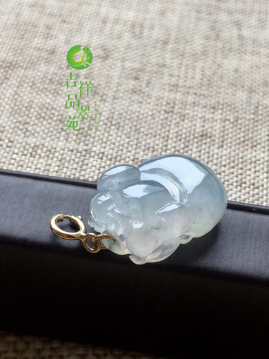 Youshu Myanmar A goods ice seeding glue ice floating green twelve zodiac pig 18K gold pendant necklace jade belt certificate