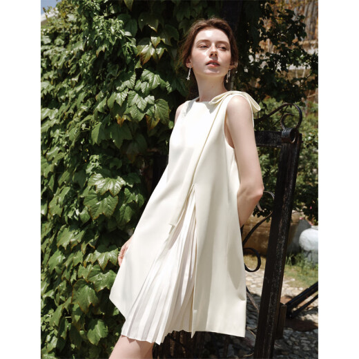 Van Silan Bow Ribbon Robe plissée pour les femmes en été 2025 New Slim Jirt Slim 2622 Cream S