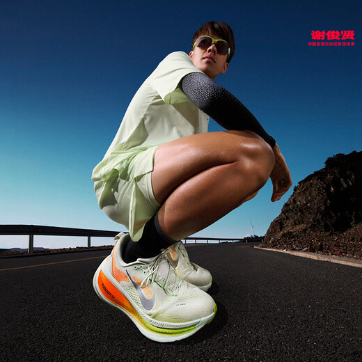 耐克男子速干二合一跑步短裤秋季透气官方NIKE STRIDE FN2993 701微黄绿/微黄绿/微黄绿/银 L