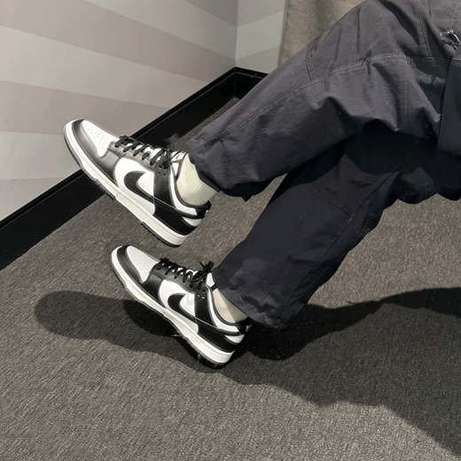 Nike (Nike) [TRENDY] Chaussures masculines Nouvelles chaussures de mode de mode et de loisirs DD1391-100 / Black and White Panda 41.