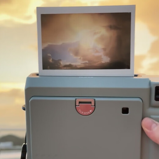 Fuji (FUJIFILM) instax WIDE400 Polaroid wide format photo paper wide field of view WIDE 400 Wild Green Package 9 (official standard + camera bag + shoulder strap + 40 pieces of photo paper)