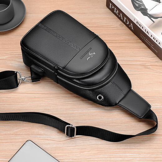 Kangaroo Herren-Crossbody Chest-Tasche echte Leder-Leder-Kopfschicht Kuhleder Leder One-Shoulder Lederbeutel Herren Ins Small Cross Bag Boy's Chest Bag Black 7029 Real Leder
