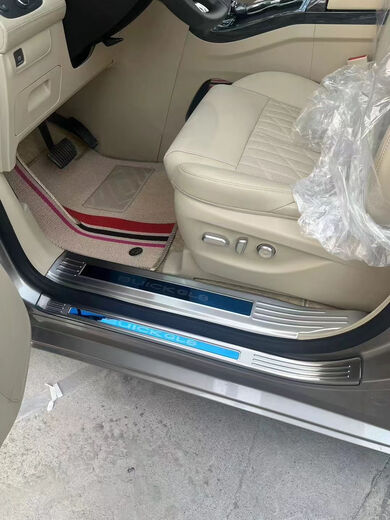 
Applicable to Buick GL8 plug-in mixed door sill strip 652t front door pedal 653t welcome pedal gl8es Lu Zun Master and Co-driver Gl825s/652t/ Business class front door four pieces plus