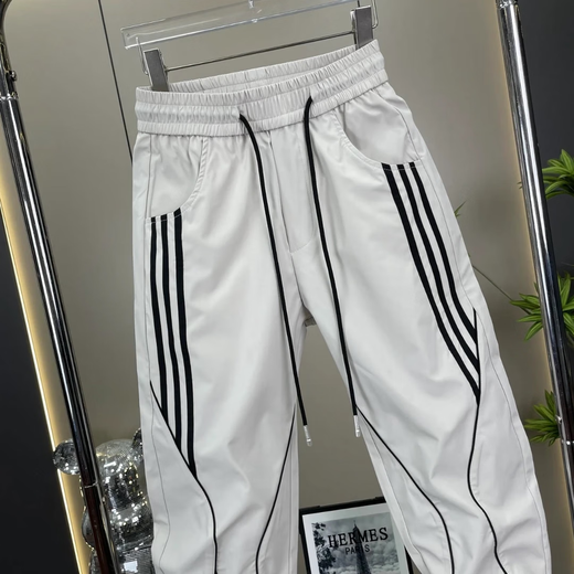 Pantalones de Harén casuales de rayas delgadas de verano de Fertisson Meng para hombres para niños para niños sueltos y modernos corbatas versátiles para hombres 683 Black + Off-White (2 tiras) 33 (recomendado 145-160Jin [Jin equivale a 0.5 kg])