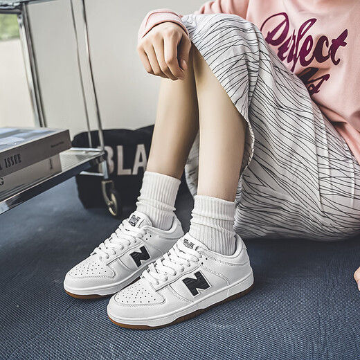 NUEVO BALANCO ZAPATROS WHITE SAPA MUJERES Zapatos casuales Spring y Autumn 2025 Nuevos zapatos de mesa simples de moda y versátiles zapatos deportivos casuales hombres 727 tendón de carne blanca 39