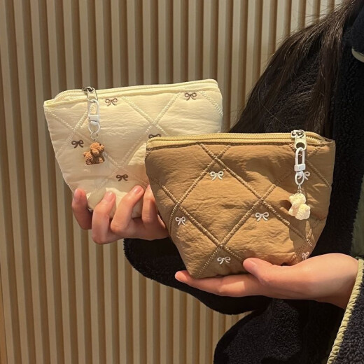 QUEEN TRIP软乎乎棉布刺绣蝴蝶结拉链小化妆包ins零钱包学生证件卡包首饰包 棕色卡包 无挂件
