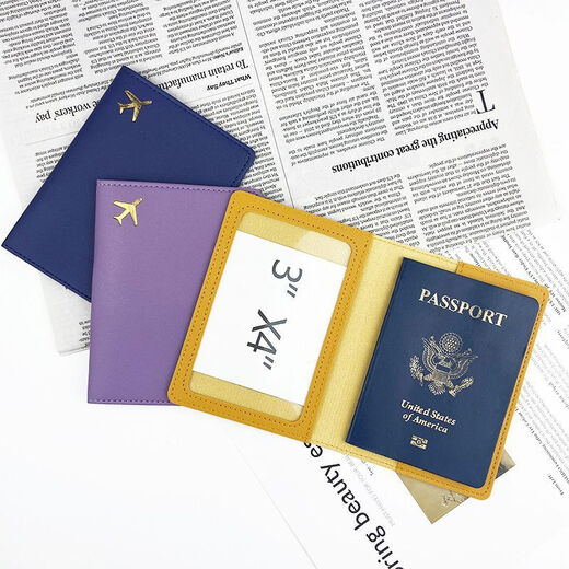 山头林村护照夹护照保护套多功能薄款收纳包出国旅行机票通行证件便捷皮套 黑色PU薄款