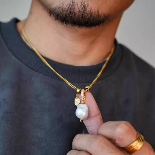 Fat Donglai quality baroque pearl pendant 1sman cold style special-shaped shell necklace light luxury sweater chain picture style 155