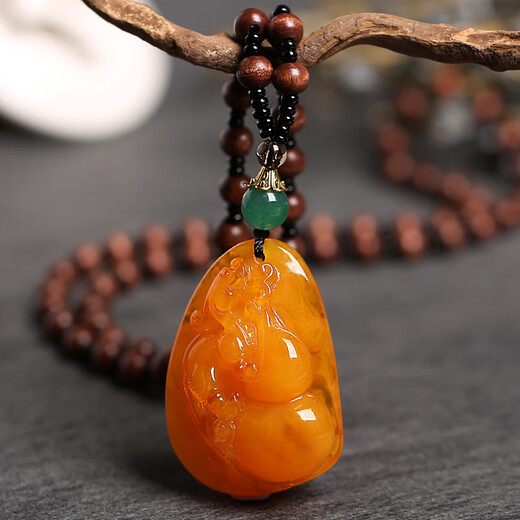 DL 1998 Fat Donglai same style beeswax long sweater chain retro style autumn and winter amber necklace blood amber pendant for men and women old honey long water drop/chicken wing wood chain