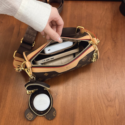 Poke Snail Snail Niche Cylindre super chaud Presbyterian Small Sac Bag Femme 2025 Nouveau style cette année