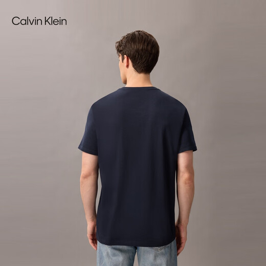 Calvin Kleinjeans25 Camina informal de los hombres de primavera y verano
