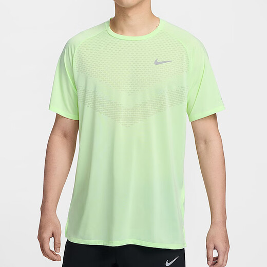 Camiseta de manga corta Nike (Nike) para hombres 2025 Summer NUEVO ARRIBA SPORT SPORTA CORRIENTE ANTERENCIA CORRECTO ALTIVO HV5204-701 Ligeramente amarillo y verde 2XL /185 /Recomendado 170-190Jin [Jin equivale a 0.5 kg]