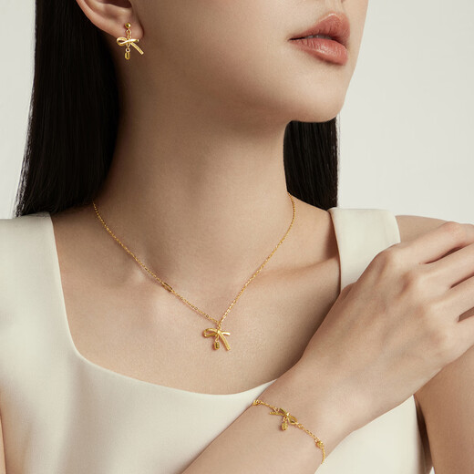 周大福蝴蝶结丝带足金吊坠项链女黄金套链(工费:420计价)EOF1387 45cm 足金 约3.90g