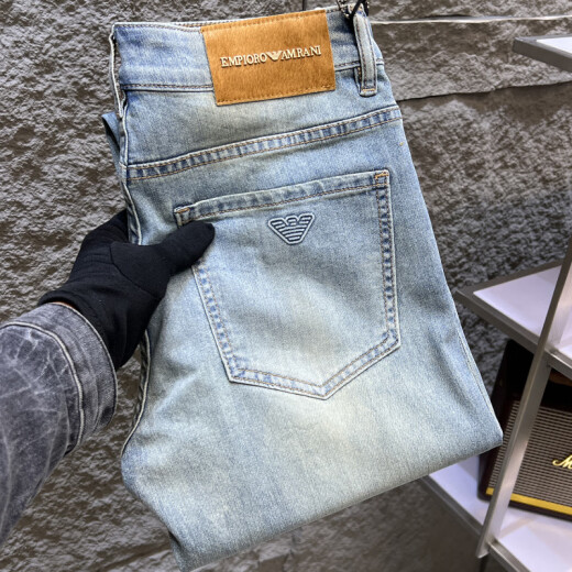 EMPORIO ARMANI Marca de alta gama Armani High-End Light Luxury Trend 2025 Spring and Summer New Men's Jeans Versión europea Slim Small Gray 6227-Ajhh 36