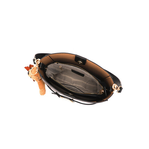 
One-shoulder crossbody bag new simple bucket bag elegant cute little bear hanging decoration large capacity bag female black 9421A1391W