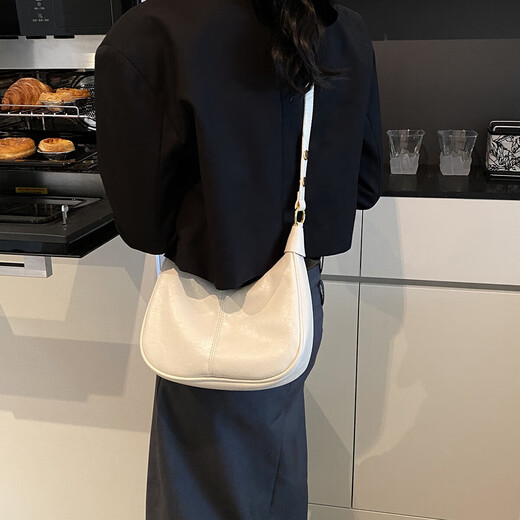 包包女复古质感2025新款时尚腋下女包高级通勤单肩斜挎包饺子包 白色