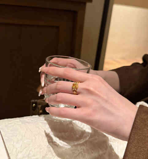Iosn water shell gold 5D inlaid feather sugar cube ring 999 pure gold fashionable versatile high-end gift for your girlfriend Feather sugar cube ring (9 to 20 circles)