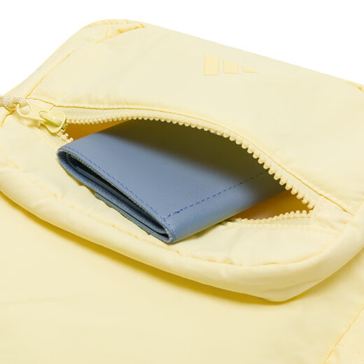 Sac à dos adidas sac masculin sac féminin 2025 automne nouveau sac de sport junior et lycéen des élèves du sac d'école sac d'ordinateur sac d'ordinateur décontracté sac à dos kc1392 jaune, sous réserve des articles physiques du comptoir