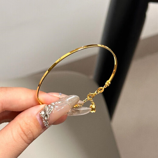 Fat Donglai same style lily of the valley ultra-fine bracelet for women niche design ins style light luxury retro bracelet gold color