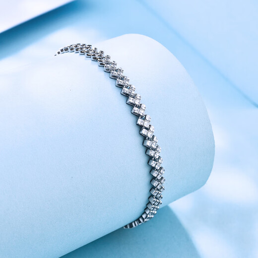 Gold Supreme Platinum Bracelet Women's Versatile Fishbone Bracelet PT950 Platinum Bracelet Gift Birthday Gift Price 8.61g